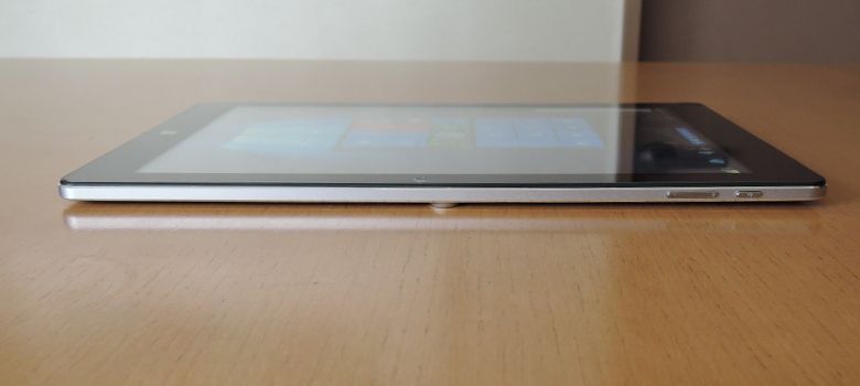 Chuwi Hi 10 Plus － 10.8インチ、Windows / Remixのデュアルブート機