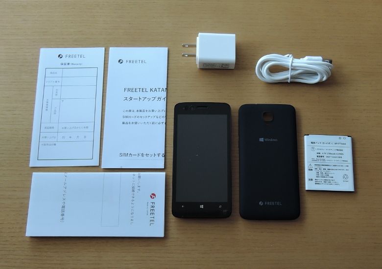 FREETEL KATANA 01 ー 激安ローエンドのWindows 10 スマホってどうなの