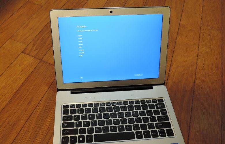 CHUWI LapBook 12.3 － 価格に似合わないスペックと筺体品質！Apollo