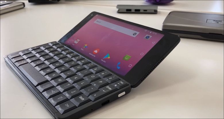 Planet Computers Gemini PDA－ 英国発の5.99インチPDA！Androidと