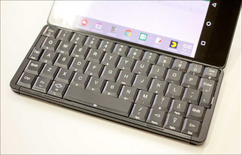 Planet Computers Gemini PDA－ 英国発の5.99インチPDA！Androidと