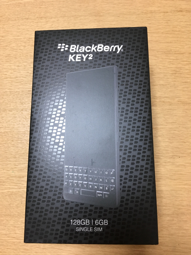 BlackBerry KEY 2（BBF100-9）レビュー － 注目のBlackBerry最新スマホ