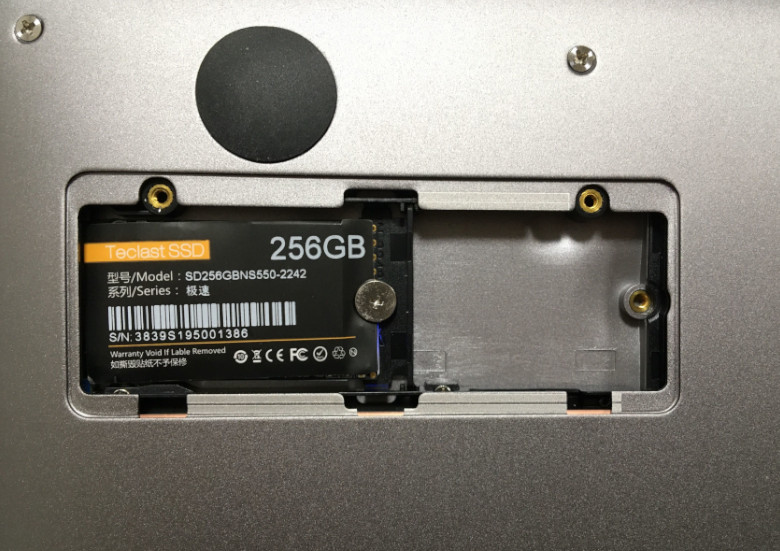 Teclast F6 Plus レビュー － 筐体品質が高くてコスパも高い！13.3