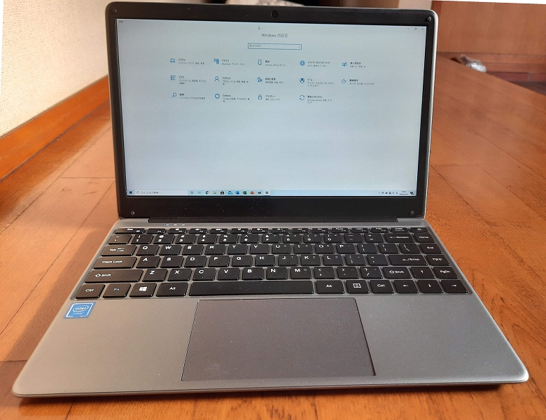 CHUWI HeroBook Pro レビュー － 軽量な筐体とバッテリー持ちが魅力の