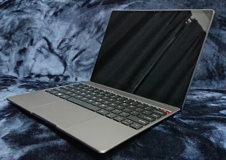 CHUWI CoreBook Proの実機レビュー － このクラスにおけるベストバイに