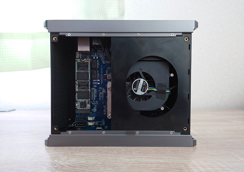 CHUWI Corebox Pro CPU第11世代 ミニPC CHUWI CoreBox Pro 実機レビュー、Core i3-1005G1 / PCIe SSDで