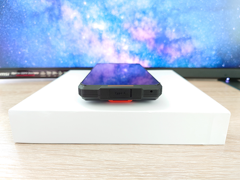 OUKITEL WP7の実機レビュー － これぞガジェット！Helio P90を搭載した