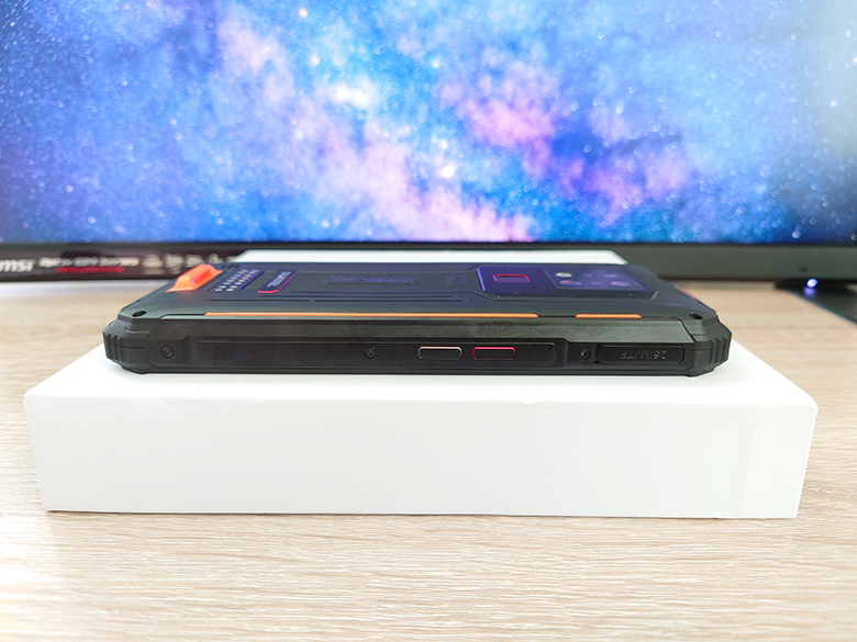OUKITEL WP7の実機レビュー － これぞガジェット！Helio P90を搭載した
