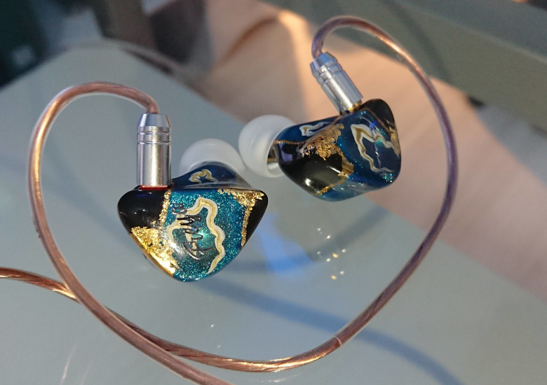 Kinera Freya 実機レビュー － 価格を超えたハイエンドな音質と筐体