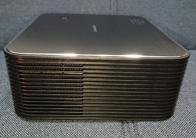 APEMAN LC650の実機レビュー － 物理解像度FHDで手頃な価格の