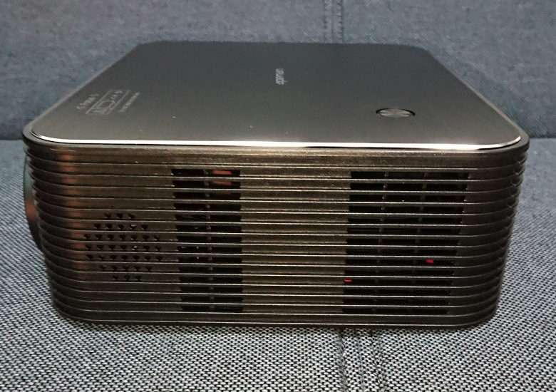 APEMAN LC650の実機レビュー － 物理解像度FHDで手頃な価格の