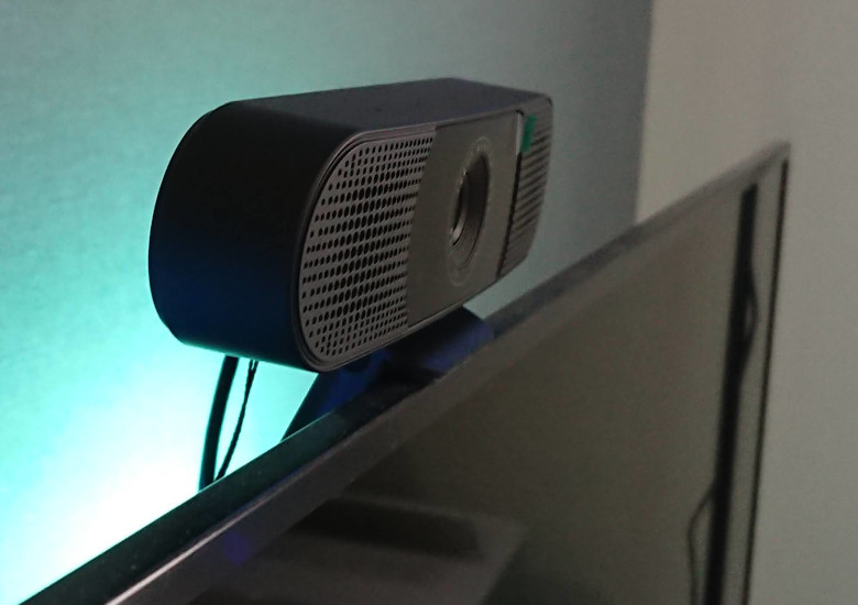 eMeet C980pro ウェブカメラの実機レビュー － スピーカー搭載で1080p