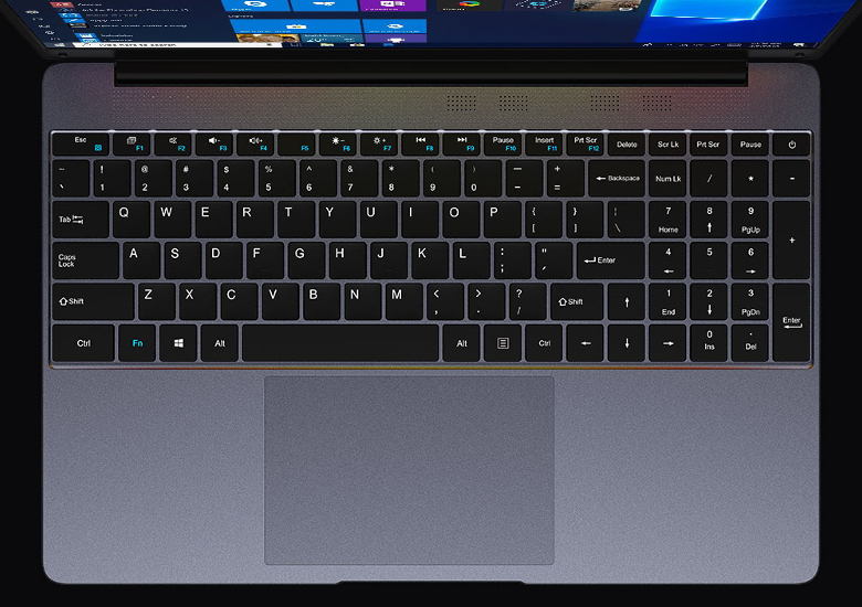 CHUWI HeroBook Plus － 15.6インチでキーボードもテンキー付き