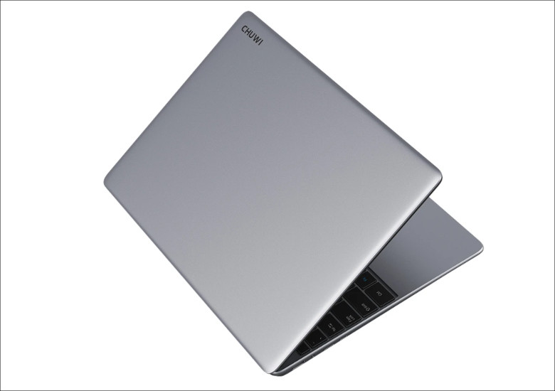 CHUWI HeroBook Plus － 15.6インチでキーボードもテンキー付き