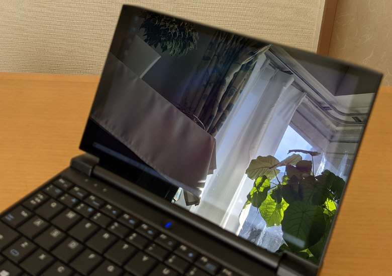 ONE-NETBOOK OneGx1 Proの実機レビュー － 7インチゲーミングUMPC