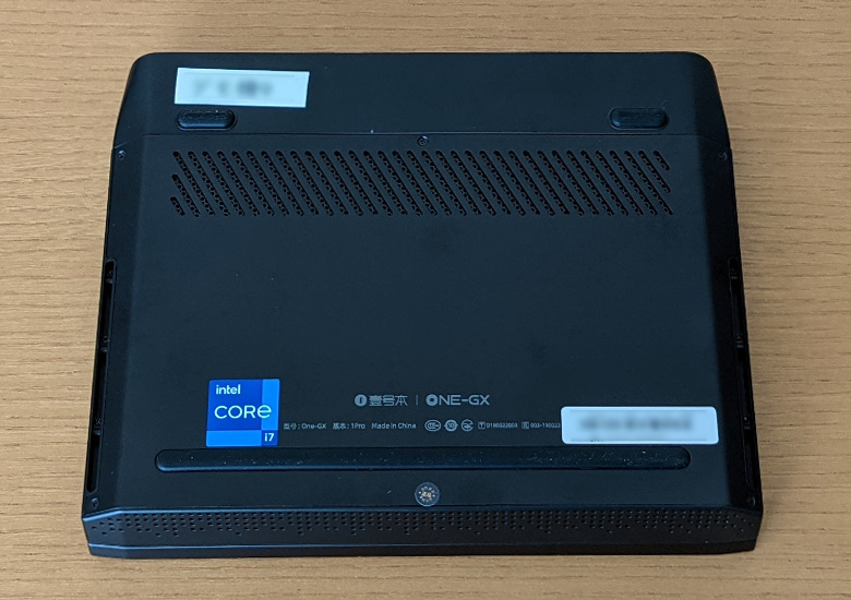 ONE-NETBOOK OneGx1 Proの実機レビュー － 7インチゲーミングUMPC