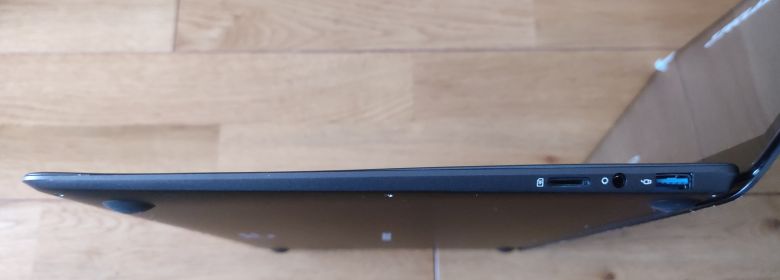 Teclast F15Sの実機レビュー － エントリースペックながら高い質感で