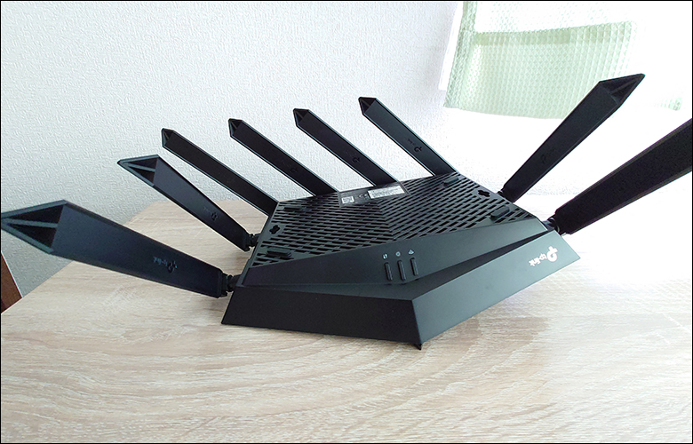 TP-Link Archer AX90の実機レビュー － Wi-Fi6やトライバンド・8