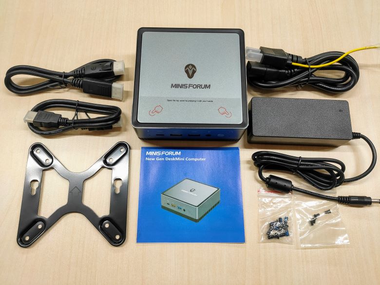 MINISFORUM UM270の実機レビュー（第1回）－ 超小型パソコン の筐体や