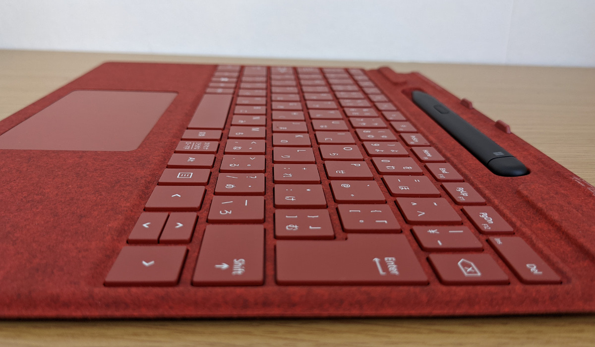 Microsoft Surface Pro 8の実機レビュー - ディスプレイサイズが Microsoft Surface Pro 8の実機レビュー - ディスプレイサイズが