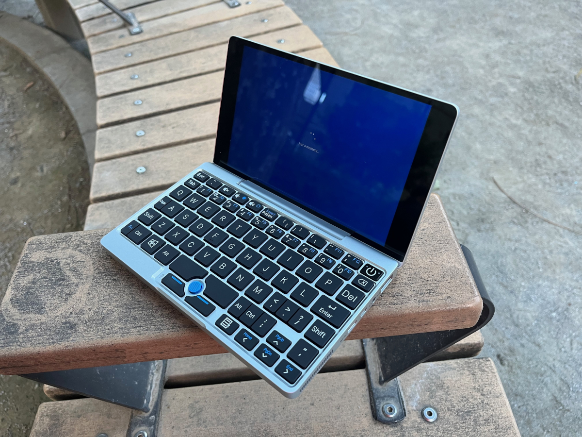 ハイビーム秋葉原で初代GPD Pocketのジャンク品を購入しました！不具合