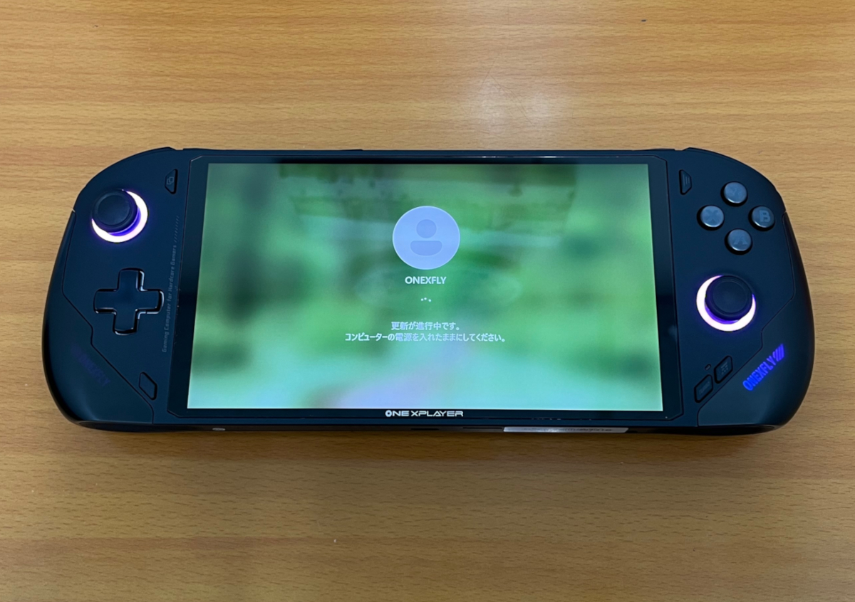 ONEXFLY レビュー － Ryzen 7 7840U搭載でRAM/SSDもたっぷり！競合機