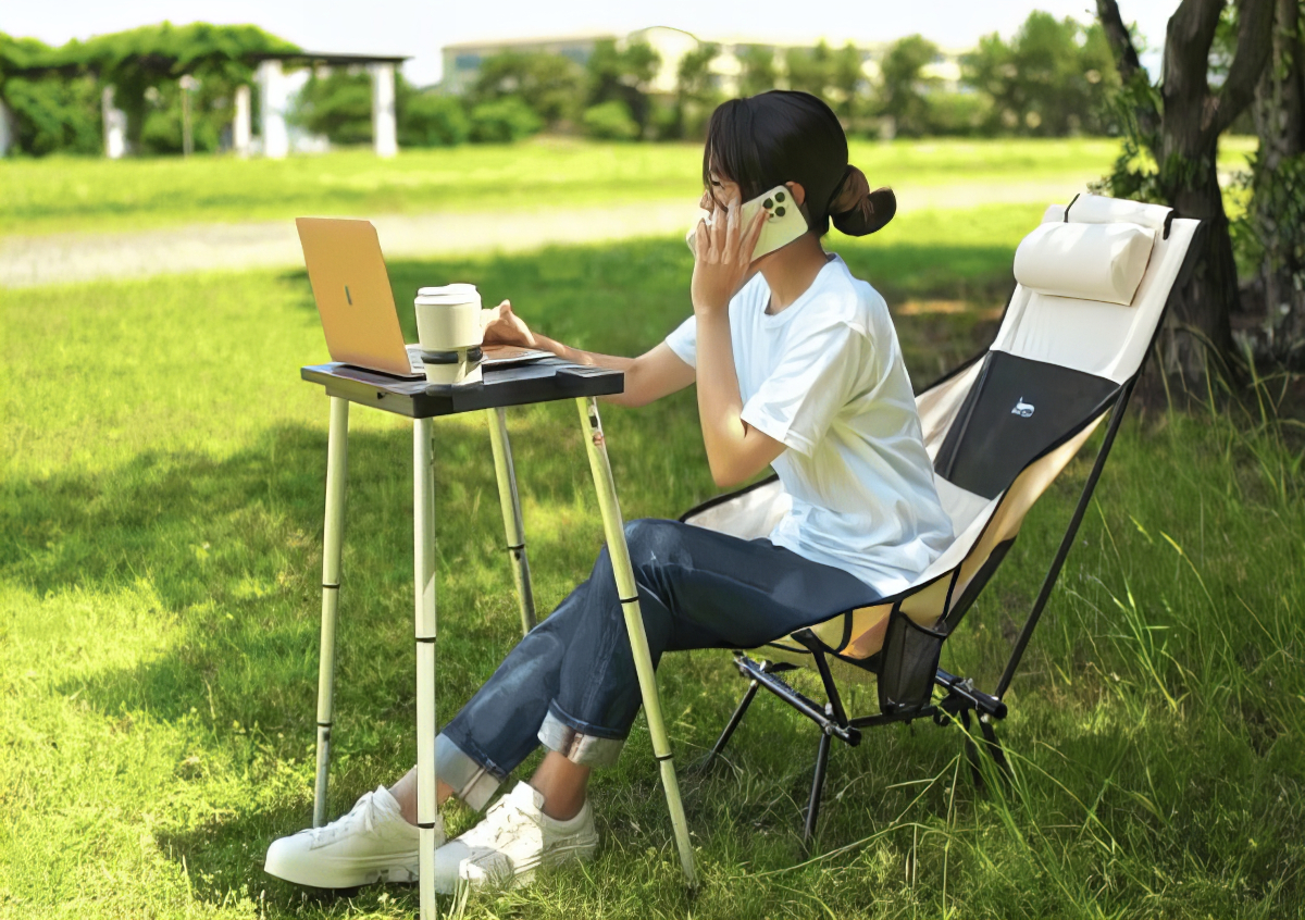 Tabletote PLUS － 持ち運びが楽で軽量、サッと組み立てができる