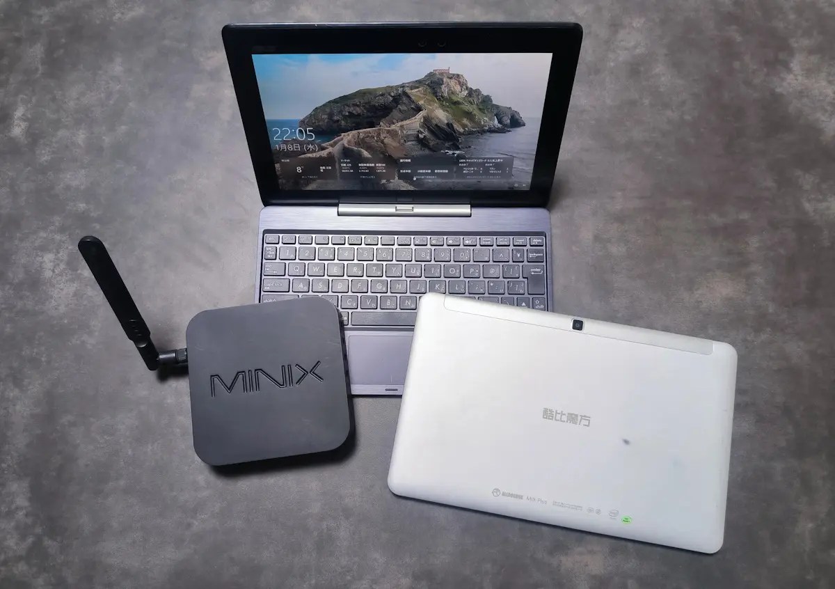(取引中)ALLDOCUBE mix plus(筆圧感知WindowsタブレットPC) 取引中)ALLDOCUBE mix plus(筆圧感知WindowsタブレットPC)