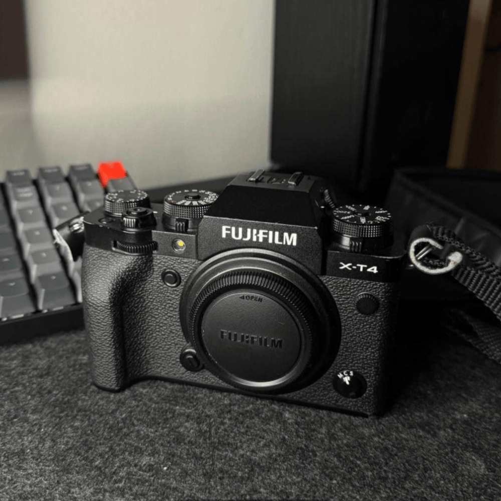 FUJIFILM X-T4 (Occasion) – Mirrorless Camera