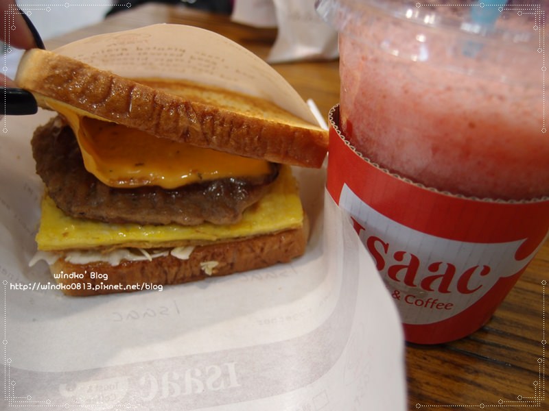 ∥韓國首爾∥ 梨大站食記：Isaac Toast&Coffee：早餐好選擇之一的Issac吐司