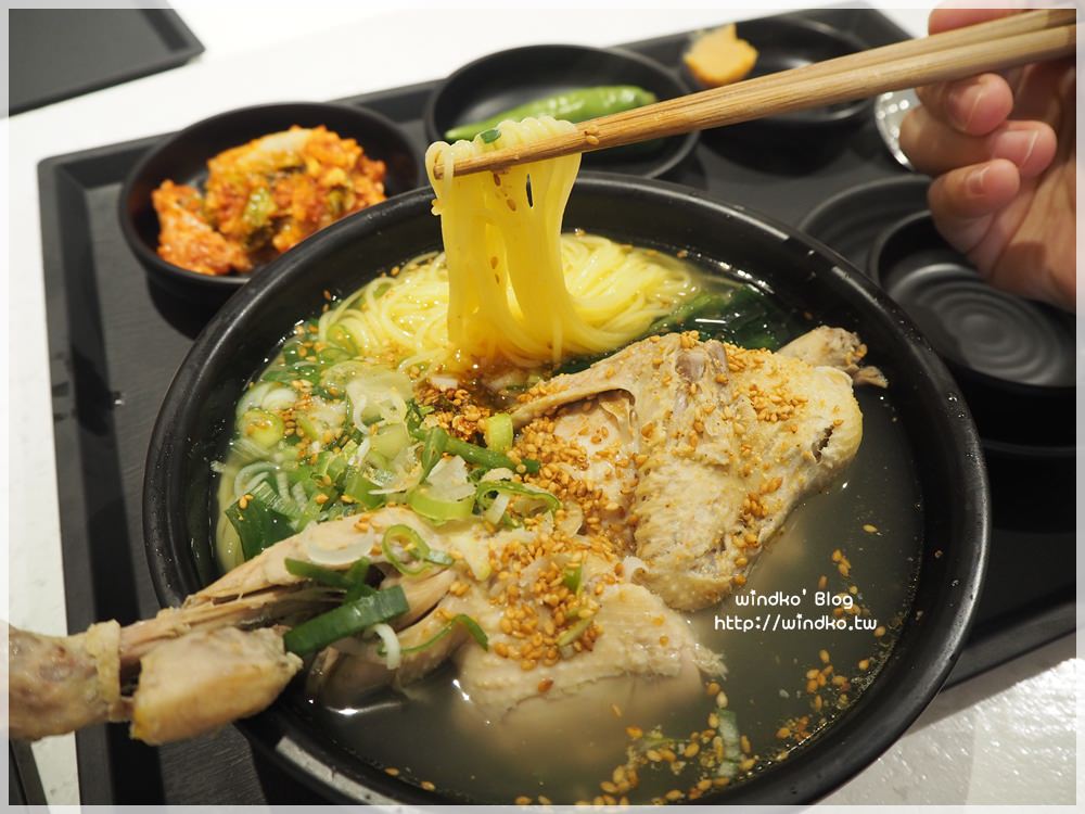 釜山美食∥ 一隻雞湯麵湯飯、濟州豬肉湯麵湯飯 – 元家會館草邑本店／草邑元家