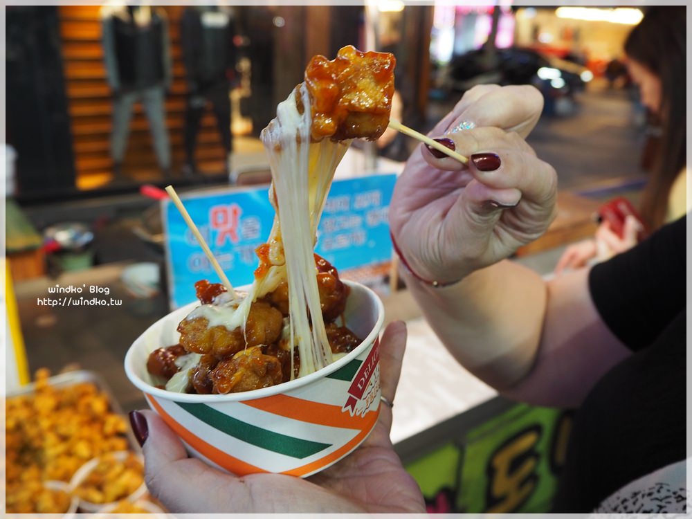 釜山路邊攤小吃∥ 西面站 起司甜辣炸雞塊-嘴饞解癮很方便的碗裝炸雞