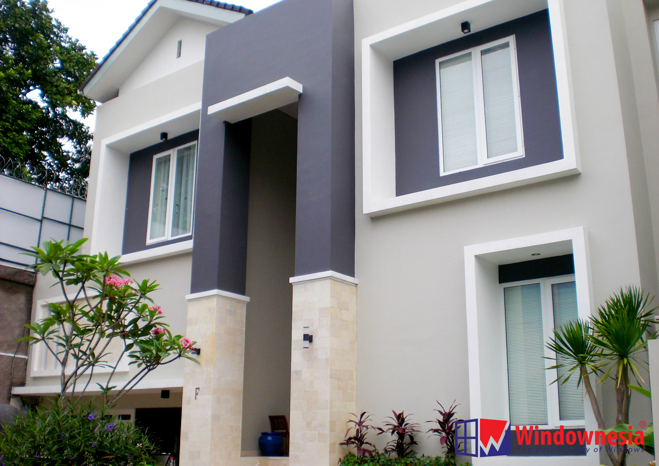 Di zaman sekarang ini, sudah hadir beragam model jendela rumah yang bisa bisa anda. Jendela Rumah Bagian Depan Jendela Kamar Depan Minimalis Klasik
