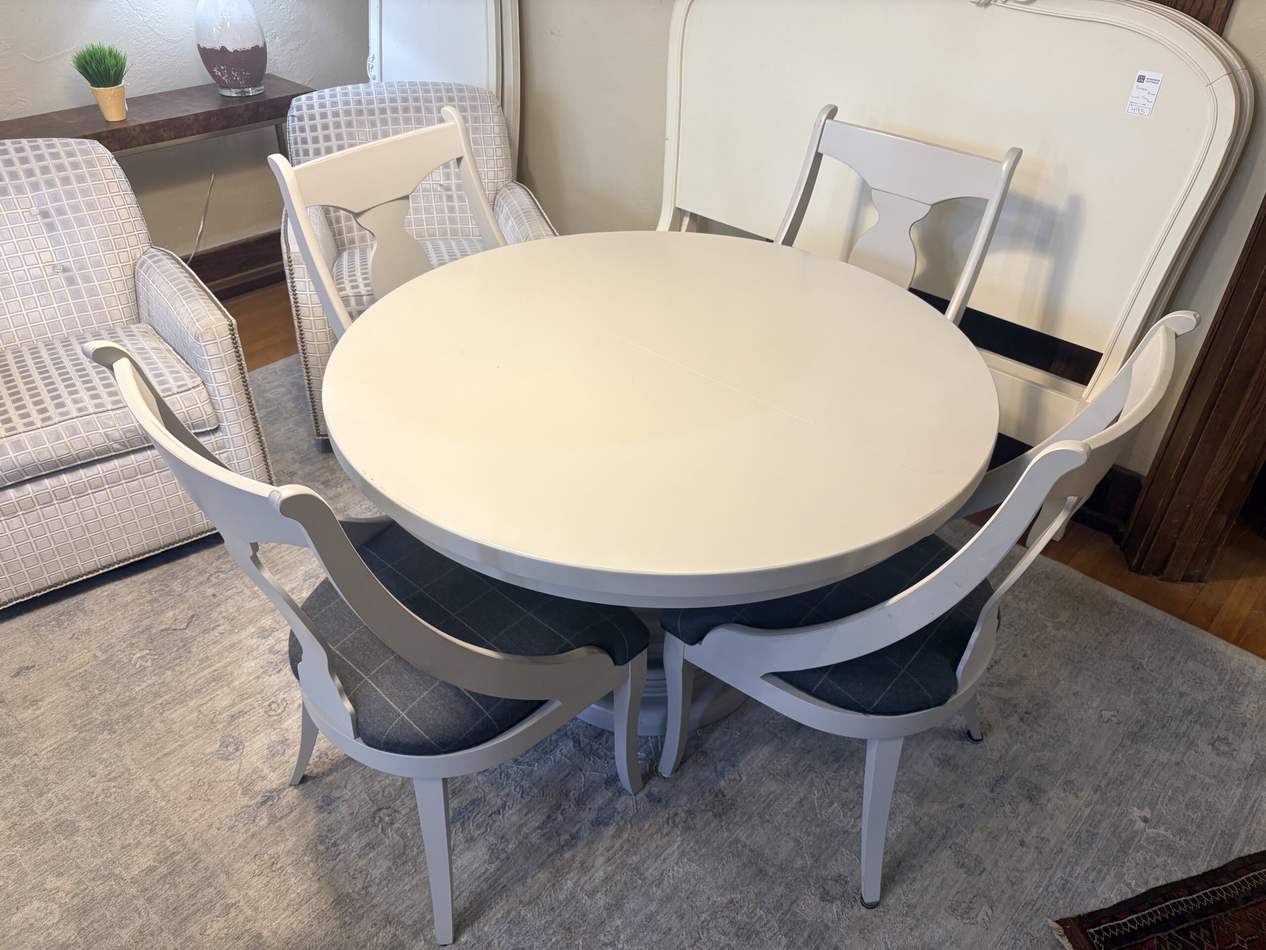 Canadel 48” Round Dining Table with Six Side Chairs