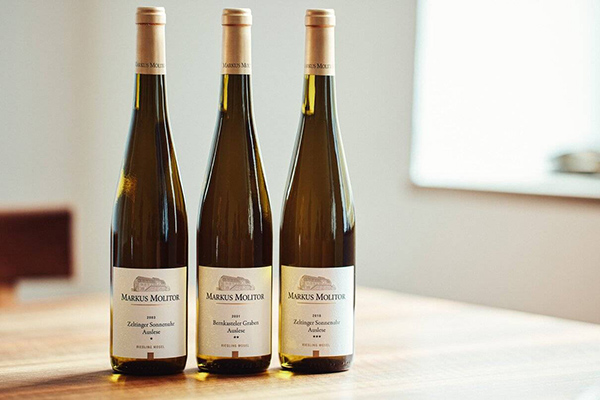 Molitor Gold Capsule