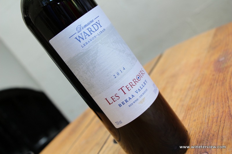 gordon's wine bar, gordon's london, wine bar, london wine bar, oldest wine bar in london, londra vino, gerard menan, wine lover, wine tasting, lebanese wine, lebanon wine, vino lebanon, red wine