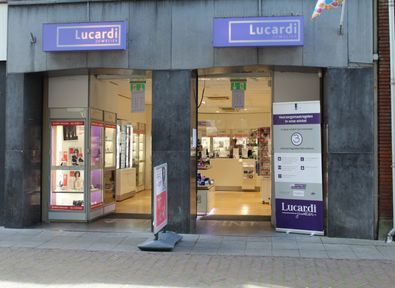 Bekijk lokale aanbiedingen voor antiek en kunst. Lucardi Juwelier - Winkelen in Tiel