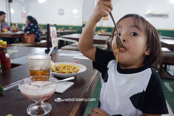 Zara nugroho dan Spaghetti bolognaise