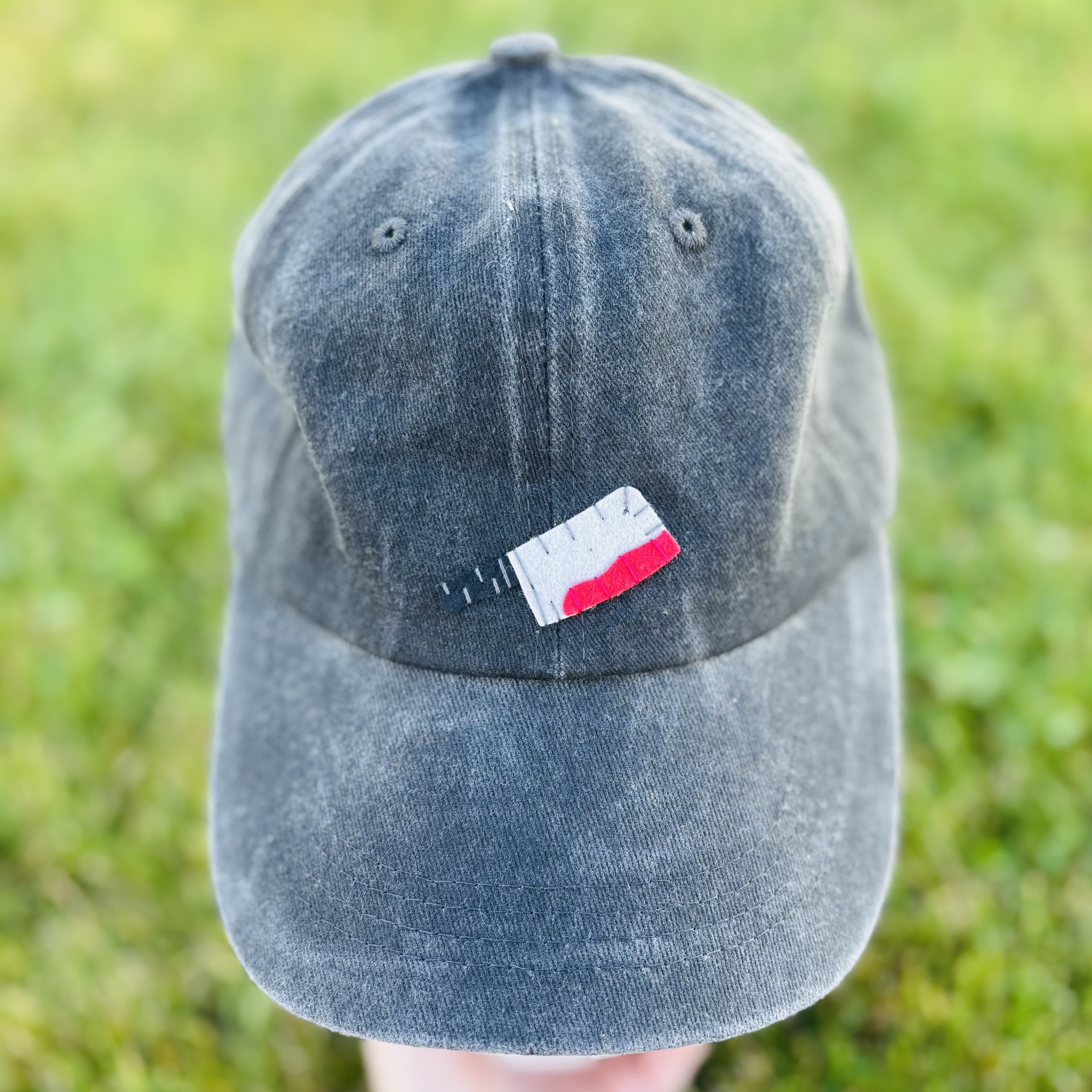 Bloody Knife Cap