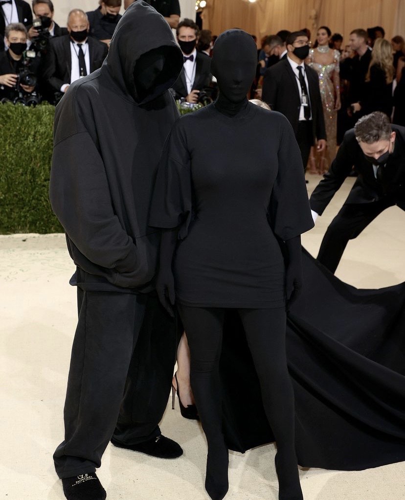 METGala Kim Kardashian Balenciaga mode algérie aleriennes article mode