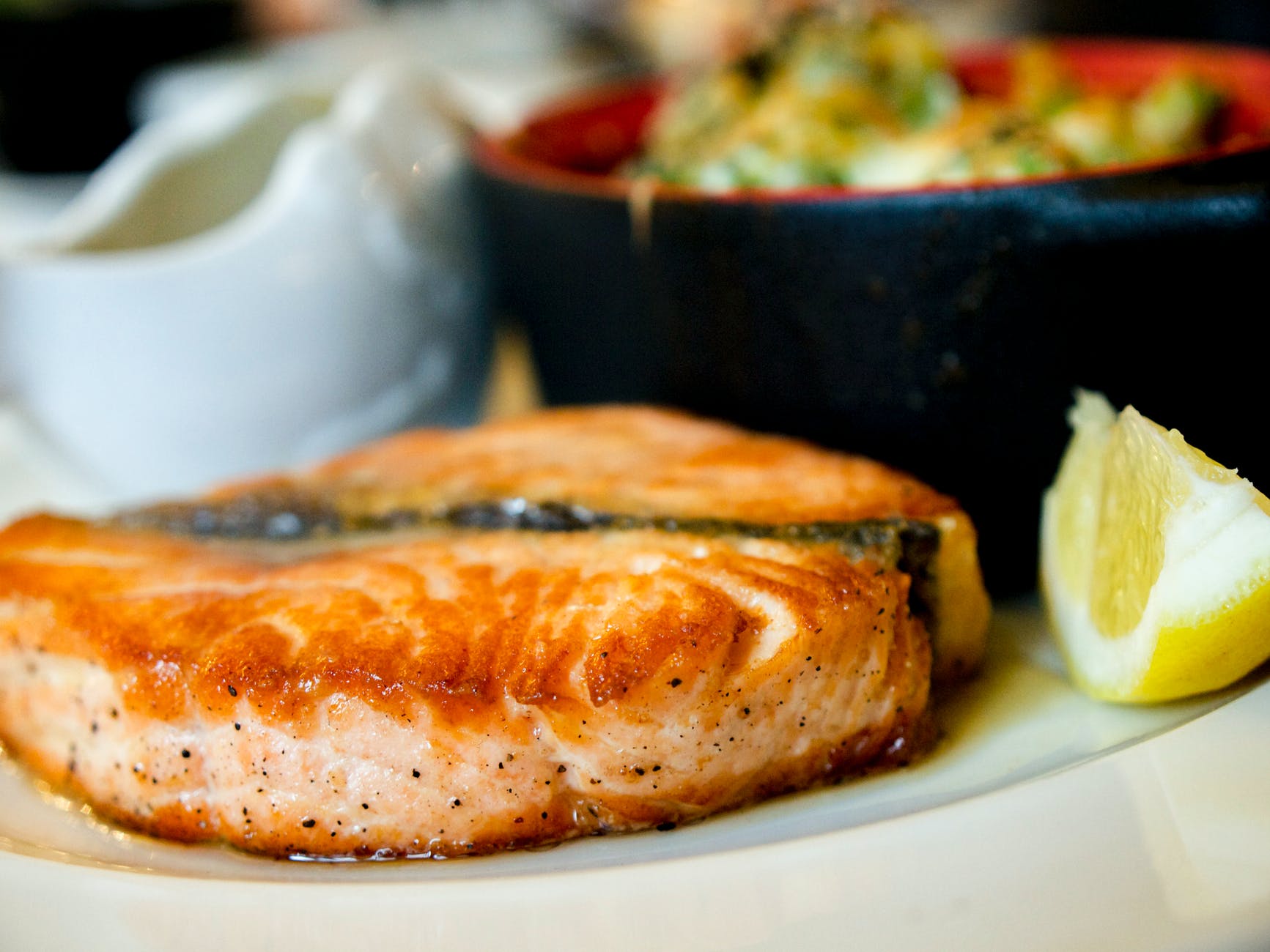 Salmon, a kind of fatty fish that reduce blood cholesterol