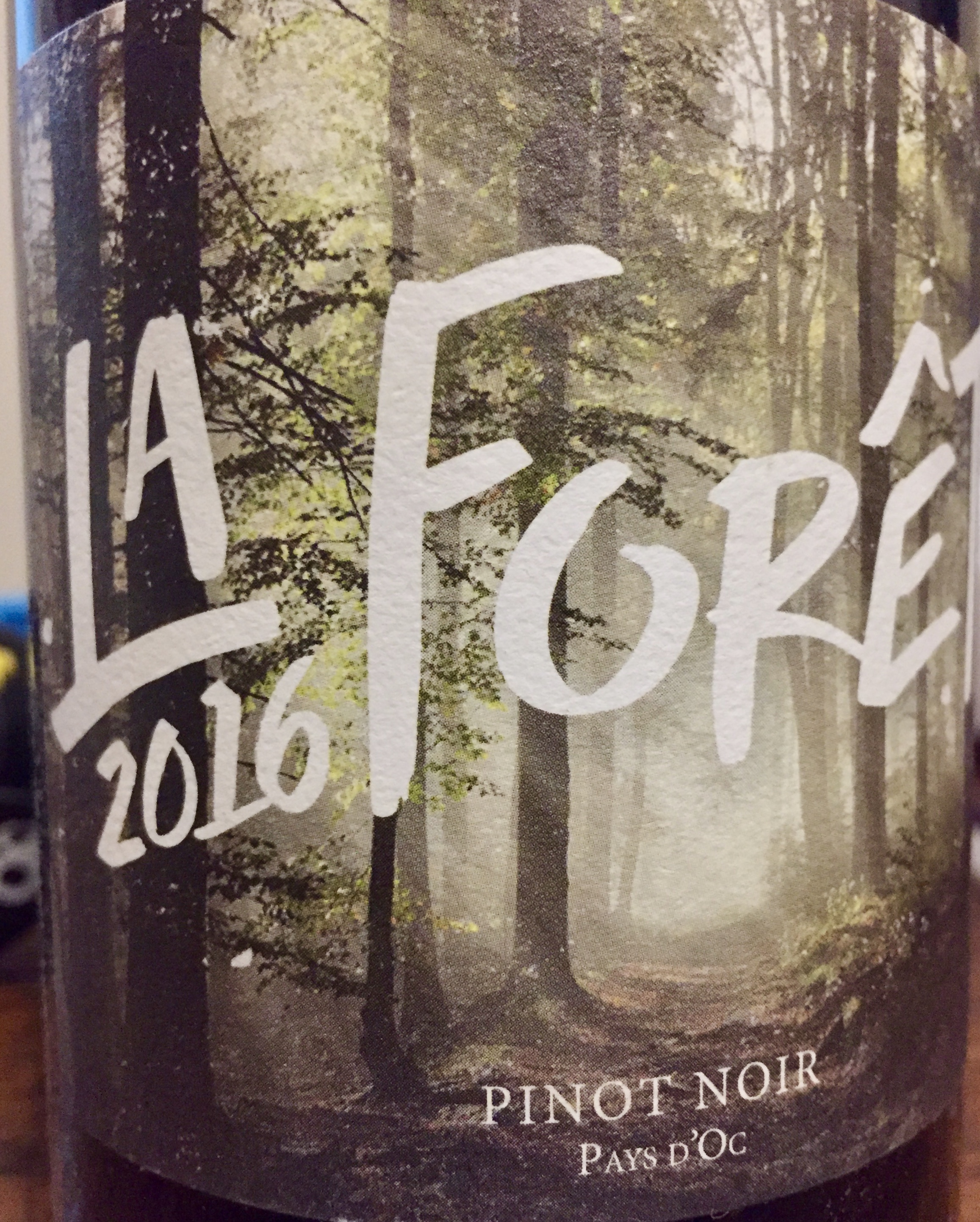Label from bottle of La Forêt Pay D'Oc 2016 Pinot Noir