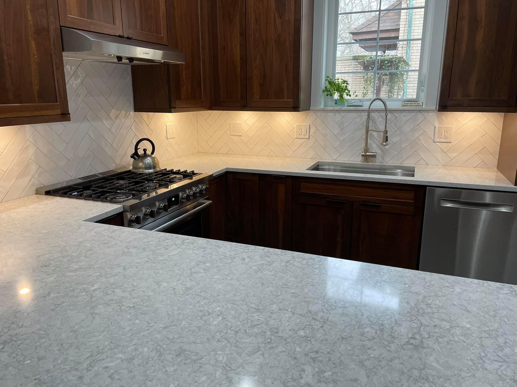 Pair it with a white or cream cabinet for a charming traditional kitchen. Kitchen Countertop Project Gallery | WL Stone Works