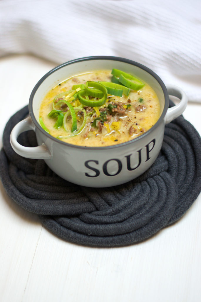 Das aroma des dinkels verleiht dem kuchen einen . KÃ¤se - Lauch - Suppe mit Hackfleisch - Woidkitchen