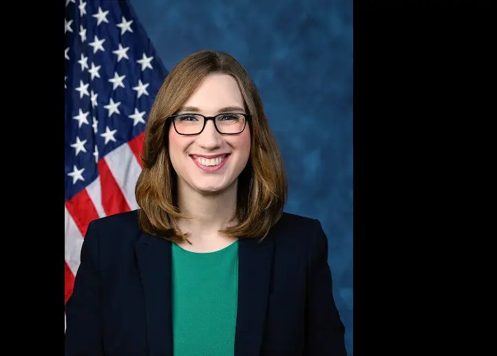 Democrats Start “Informal Conversations” on Transgender Issues, Suggest Pretending to Welcome a “Range of Thoughts”