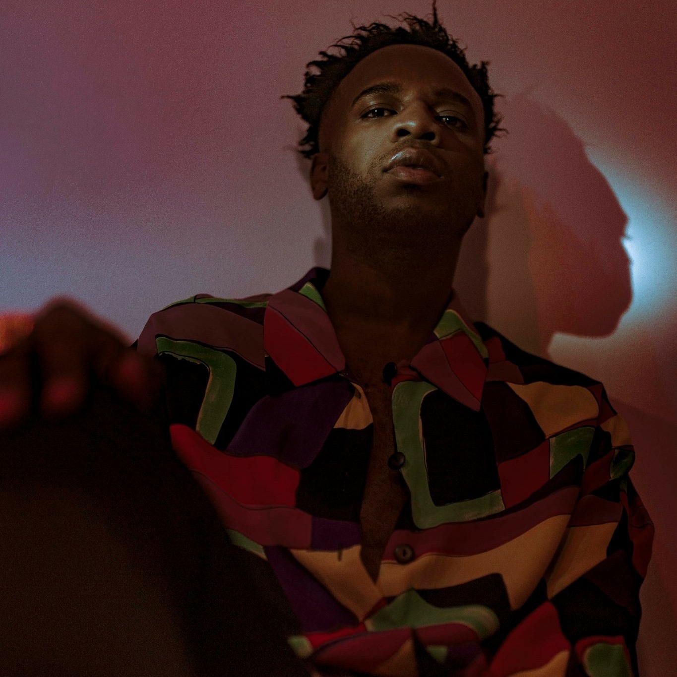 listen-homecoming-by-arlo-UK-indie music-new music-indie pop-music blog-indie blog-wolf in a suit-wolfinasuit-wolf in a suit blog-wolf in a suit music blog