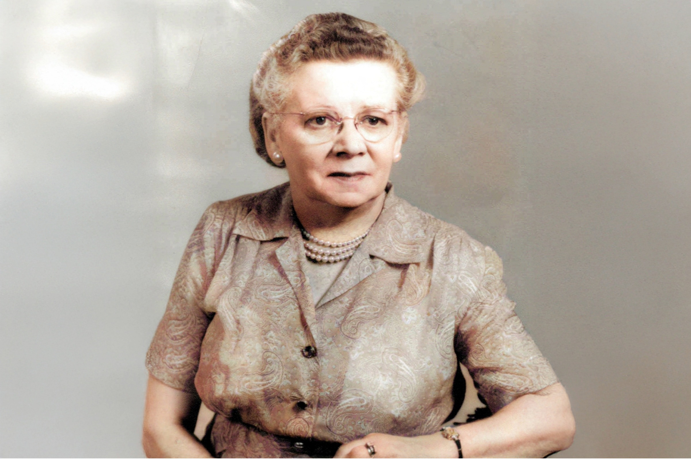 As a grandmother, Goldie was a resident of Sioux Falls, South Dakota where there were not many Jews at that time.