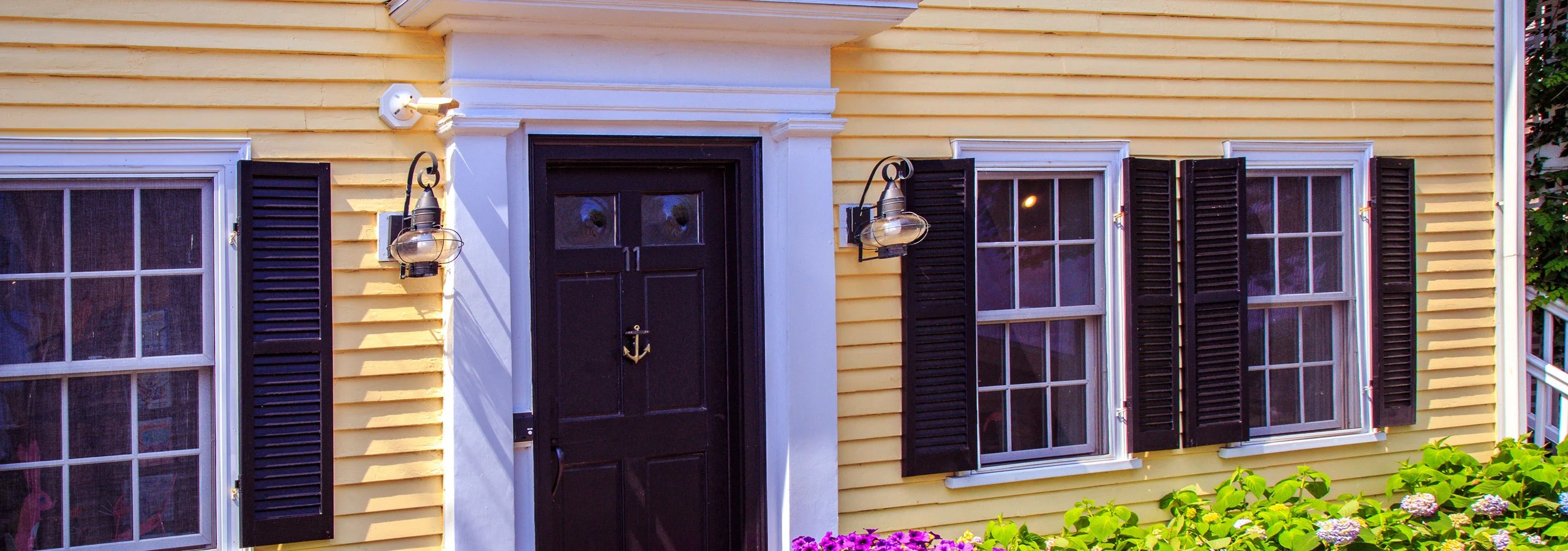 For quality restoration work, pre-primed, pre-finished quartersawn clapboard siding from Granville Mills is the closest match to clapboards likely milled on the same saw more than 100 years ago.