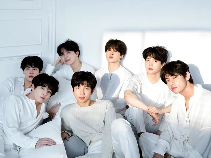 Ada EXO-L dan ARMY, ini Deretan Nama Fandom Group K-Pop! - Woop.id