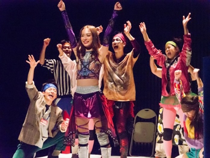チョップ、ギロチン、垂直落下
